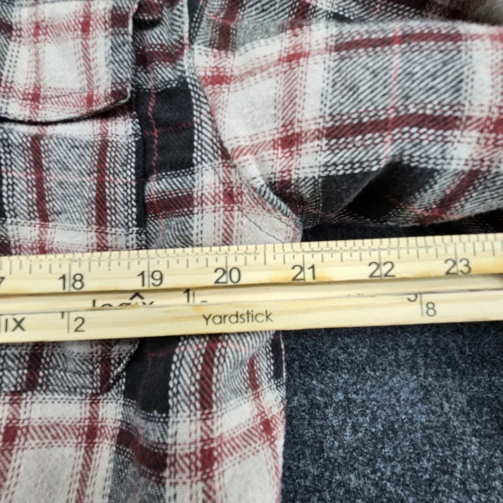 Levis Shacket Shirt jacket Flannel Sherpa Lined Men Med red black plaid button
